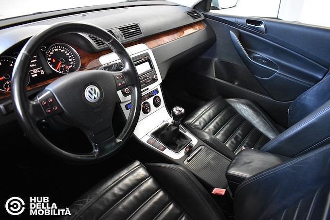 VOLKSWAGEN Passat 2.0 TDI DPF Var. Highline